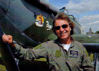 Peter Teichman in front of the aircraft